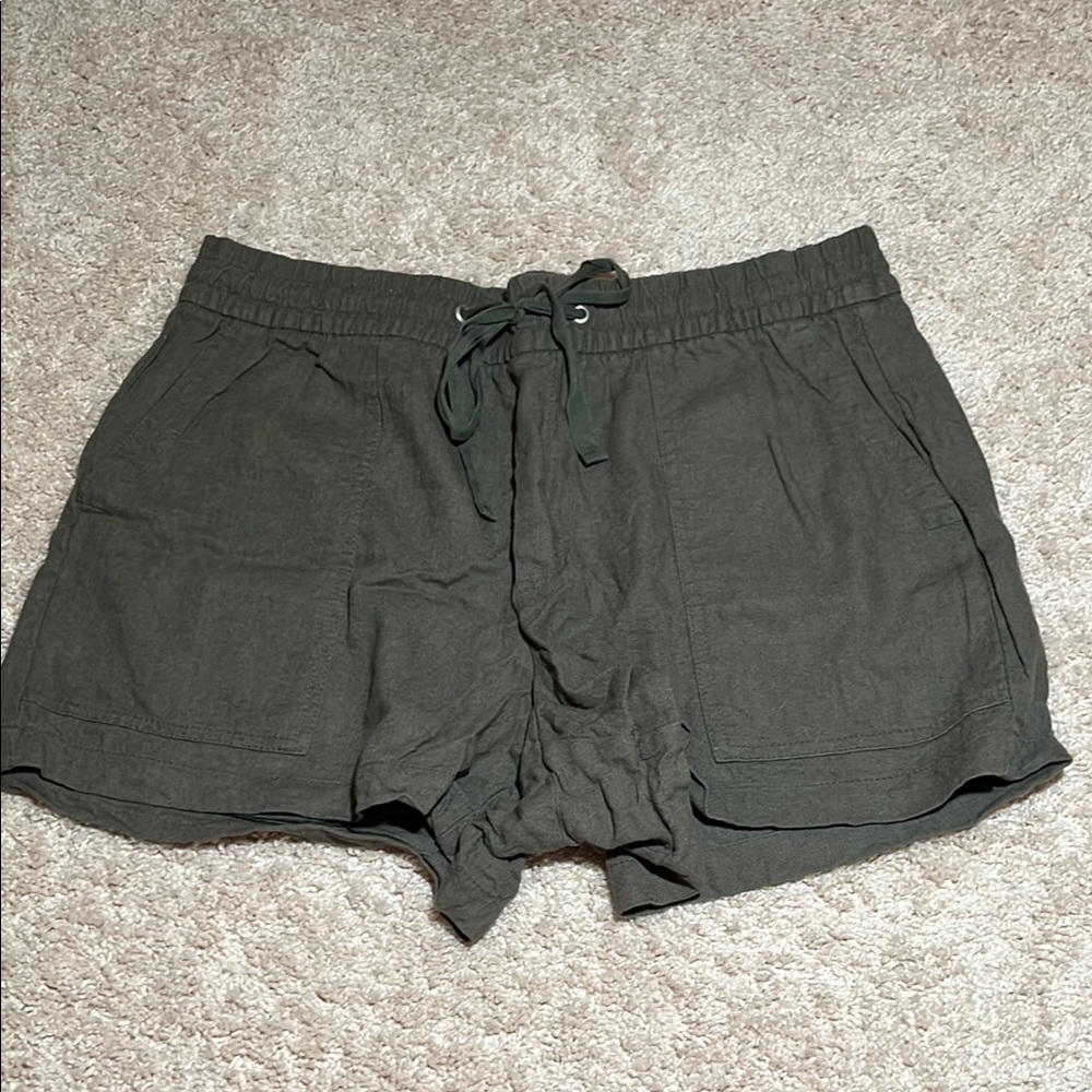 Women's Gap Olive Green Shorts